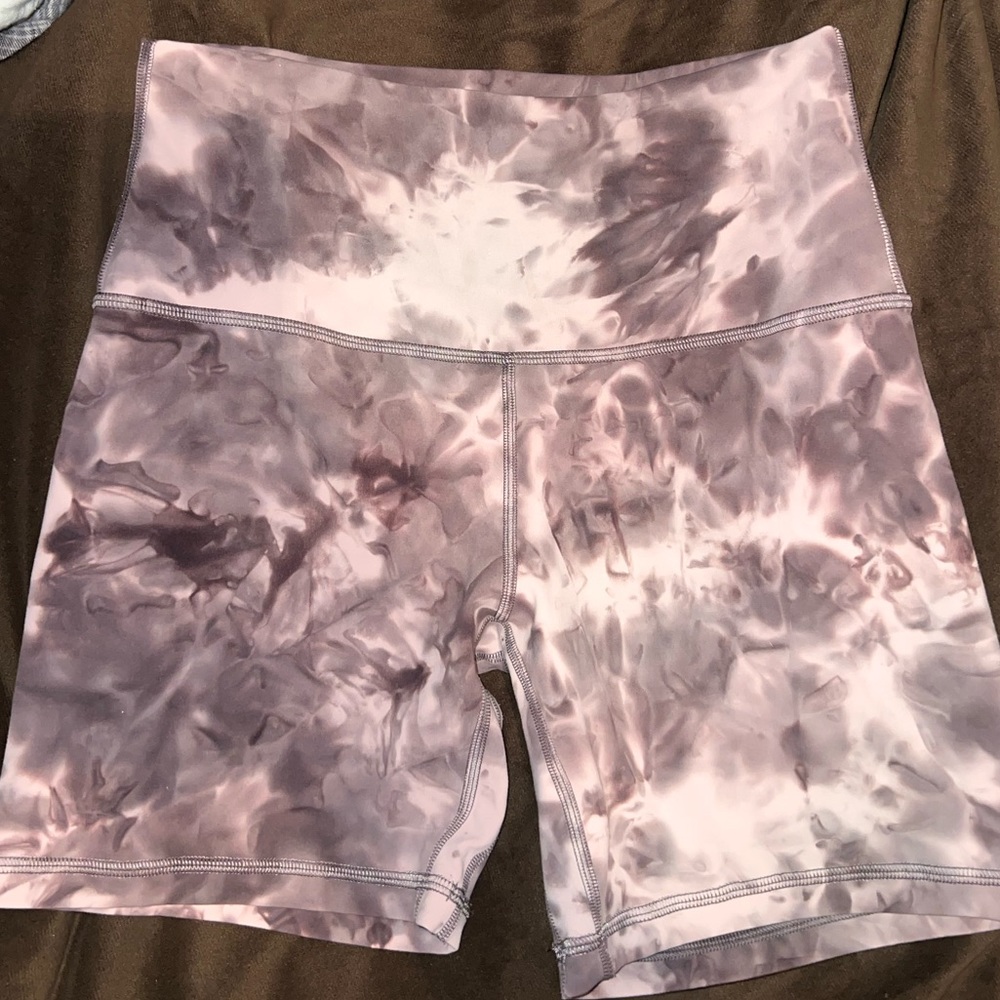 Lululemon Align short 6”